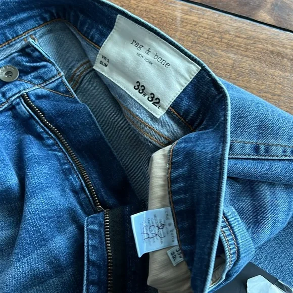 Rag & bone Malibu with holes fit 2 authentic stretch size 33W 32L jeans